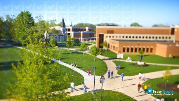Indiana Wesleyan University photo #6