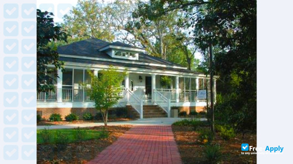 Francis Marion University photo #8