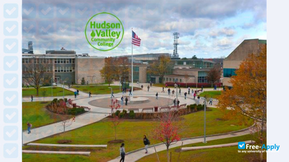 Foto de la Hudson Valley Community College #3