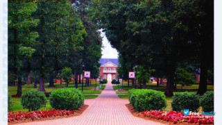 Guilford College thumbnail #7