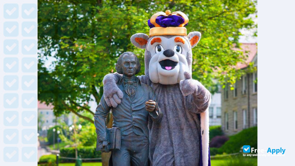 James Madison University photo #13