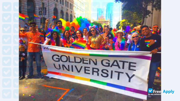 Foto de la Golden Gate University #4