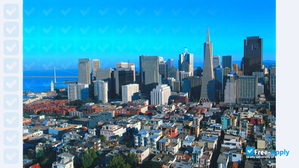 Foto de la Golden Gate University #11