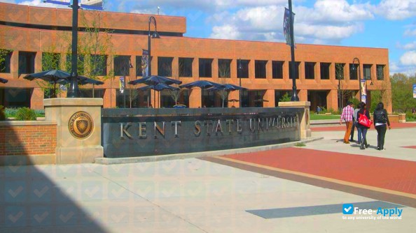 Foto de la Kent State University #9