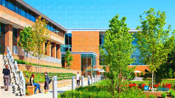 Greenfield Community College фотография №3