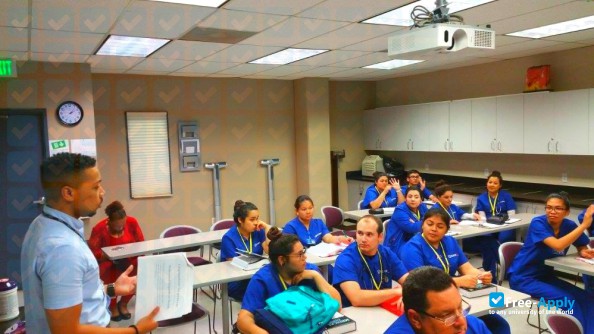 Photo de l’Concorde Career Colleges #5
