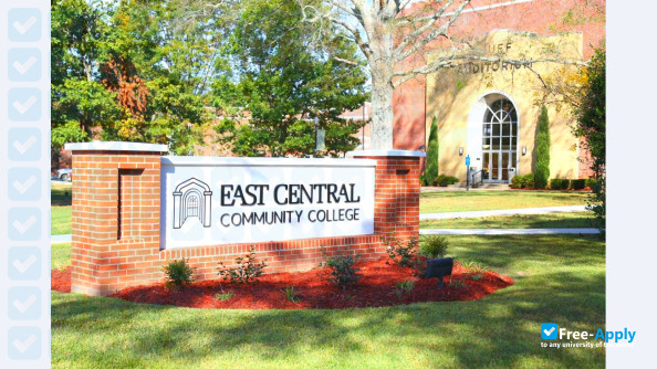 Foto de la East Central Community College #2