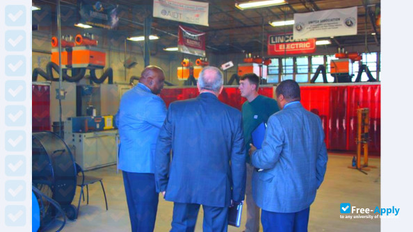 Foto de la J. F. Drake State Technical College #11