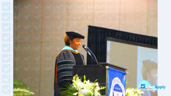 Foto de la J. F. Drake State Technical College #13