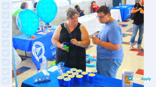 Foto de la J. F. Drake State Technical College #8
