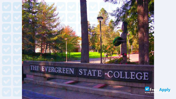 Evergreen State College photo #6