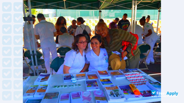 East Los Angeles College photo #8