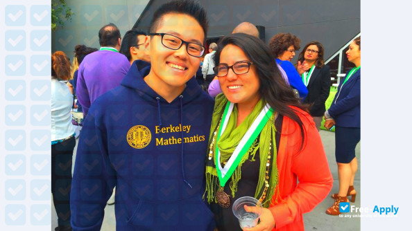 East Los Angeles College photo #5