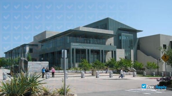 Evergreen Valley College photo #7