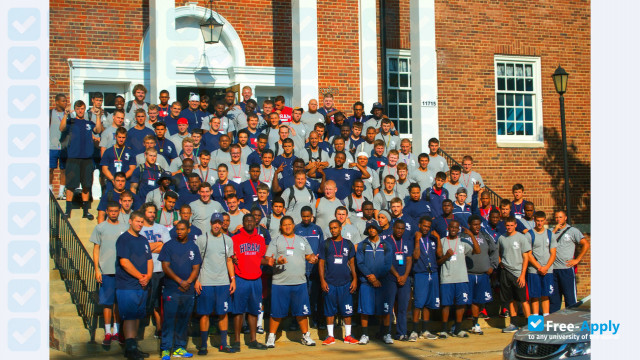 Hiram College photo #1