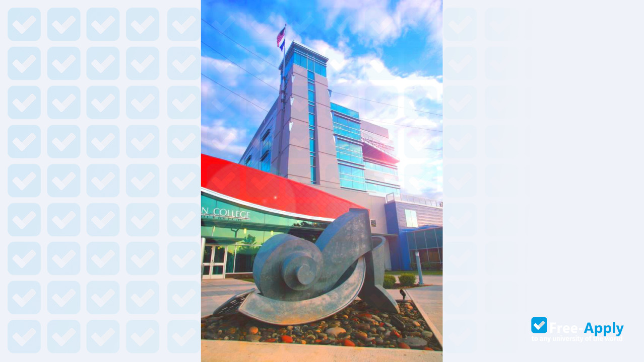 Goodwin College photo #9