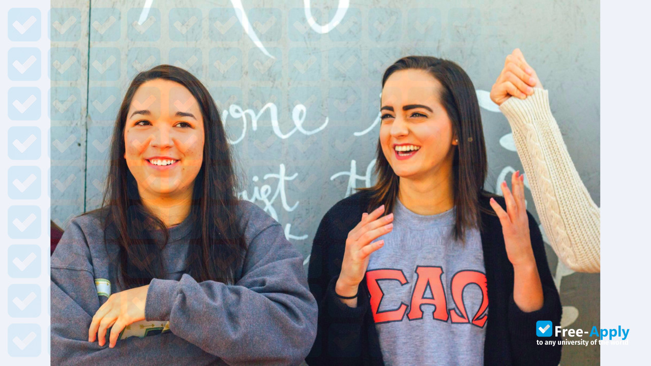 Foto de la Lee University #9