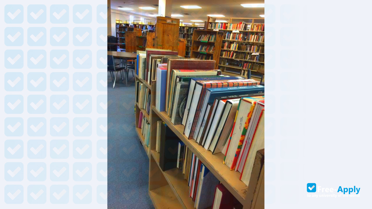 Foto de la Jefferson College #11