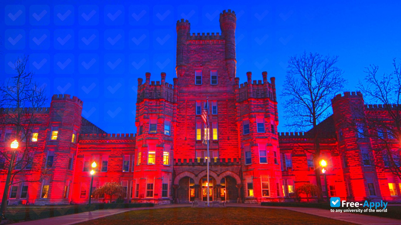 Eastern Illinois University фотография №10
