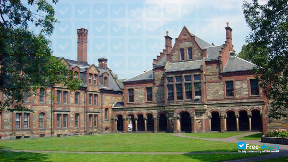 Lesley University photo #11