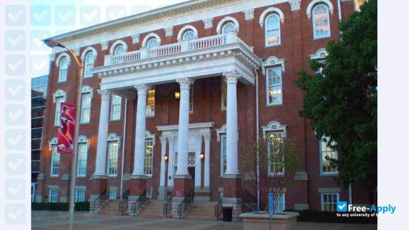Eastern Kentucky University photo #12