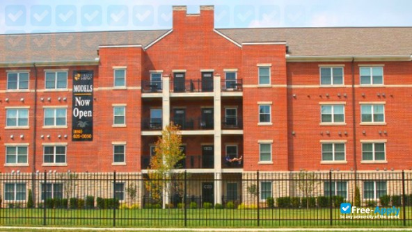 Eastern Kentucky University photo #9