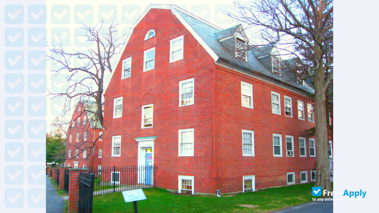 Eastern Nazarene College photo #10