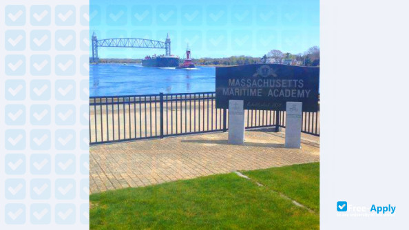 Foto de la Massachusetts Maritime Academy #1