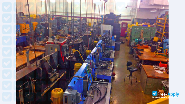 Hennepin Technical College фотография №15