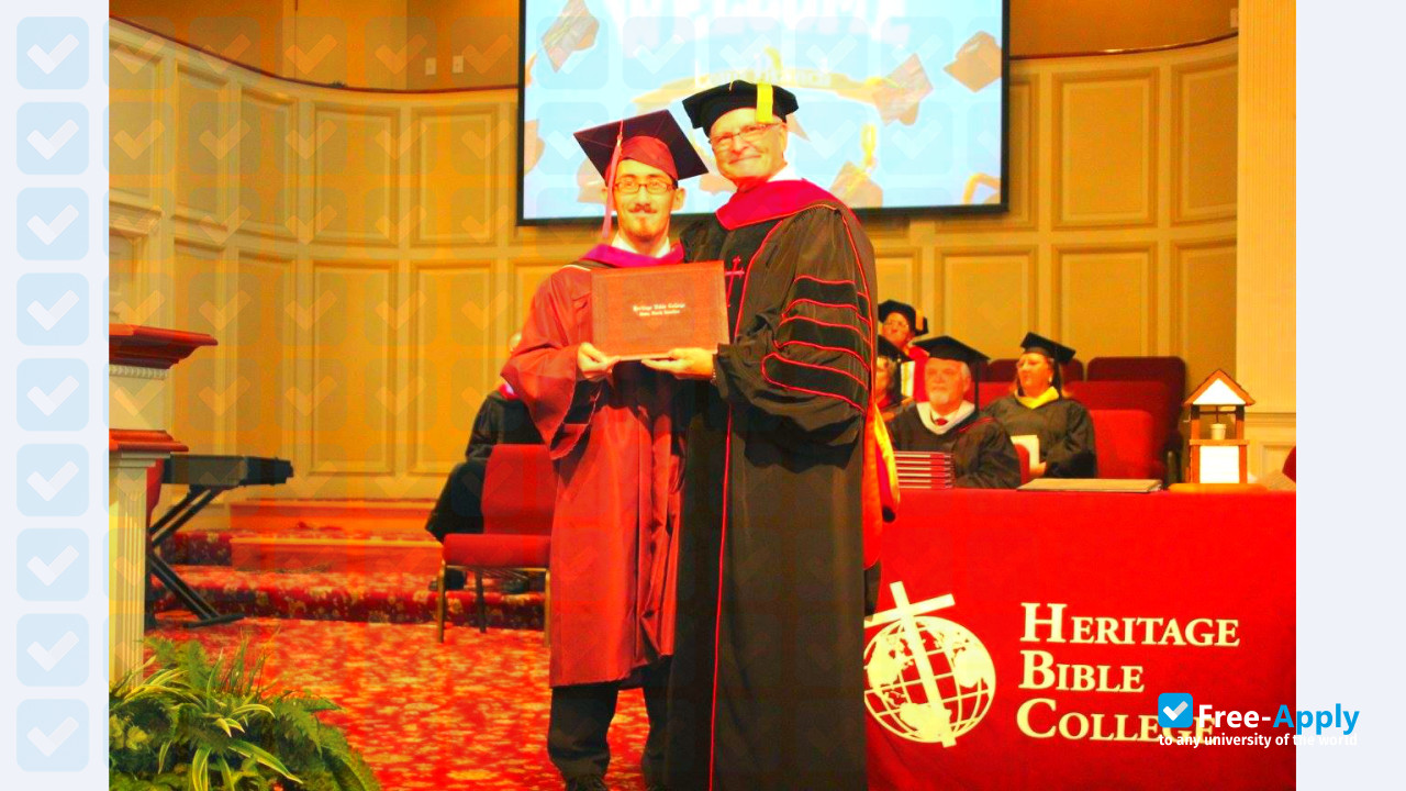 Photo de l’Heritage Bible College #6