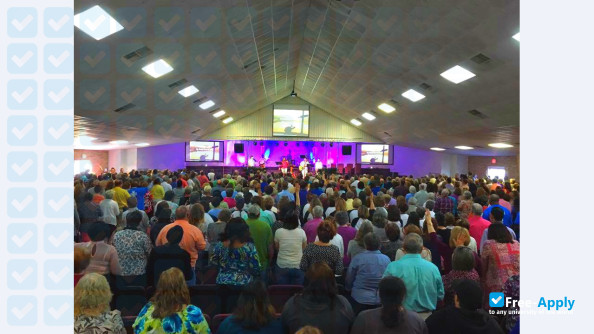 Photo de l’Heritage Bible College #3