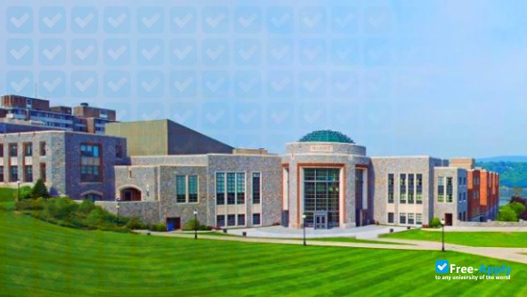 Foto de la Marist College #2