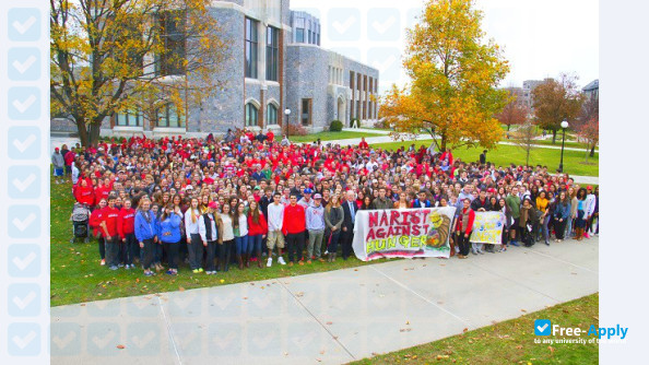 Foto de la Marist College #7