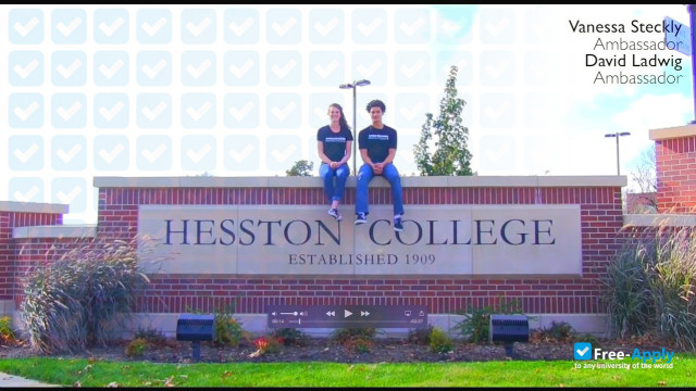 Foto de la Hesston College #2