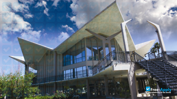 Hope International University photo #4