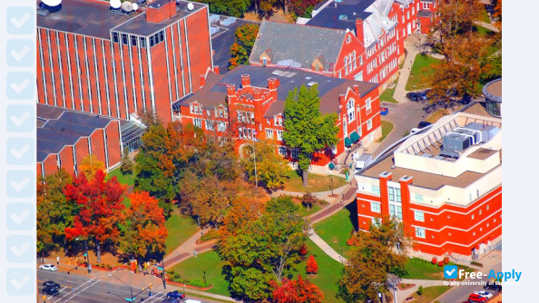 Marshall University фотография №9