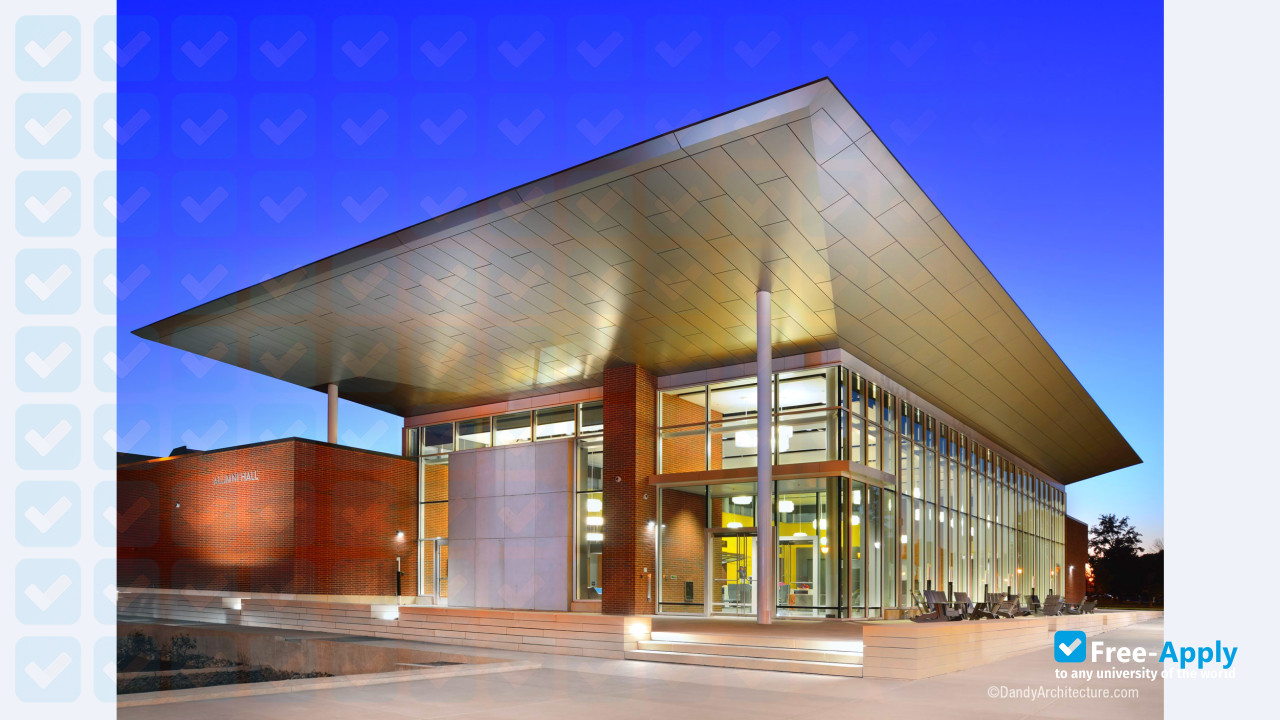 Foto de la Marian University Indianapolis #9