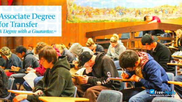 Feather River College photo #10
