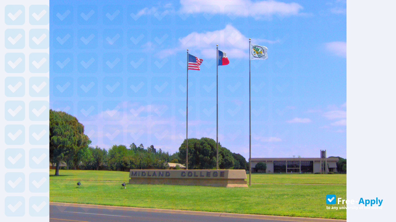 Midland College photo #11