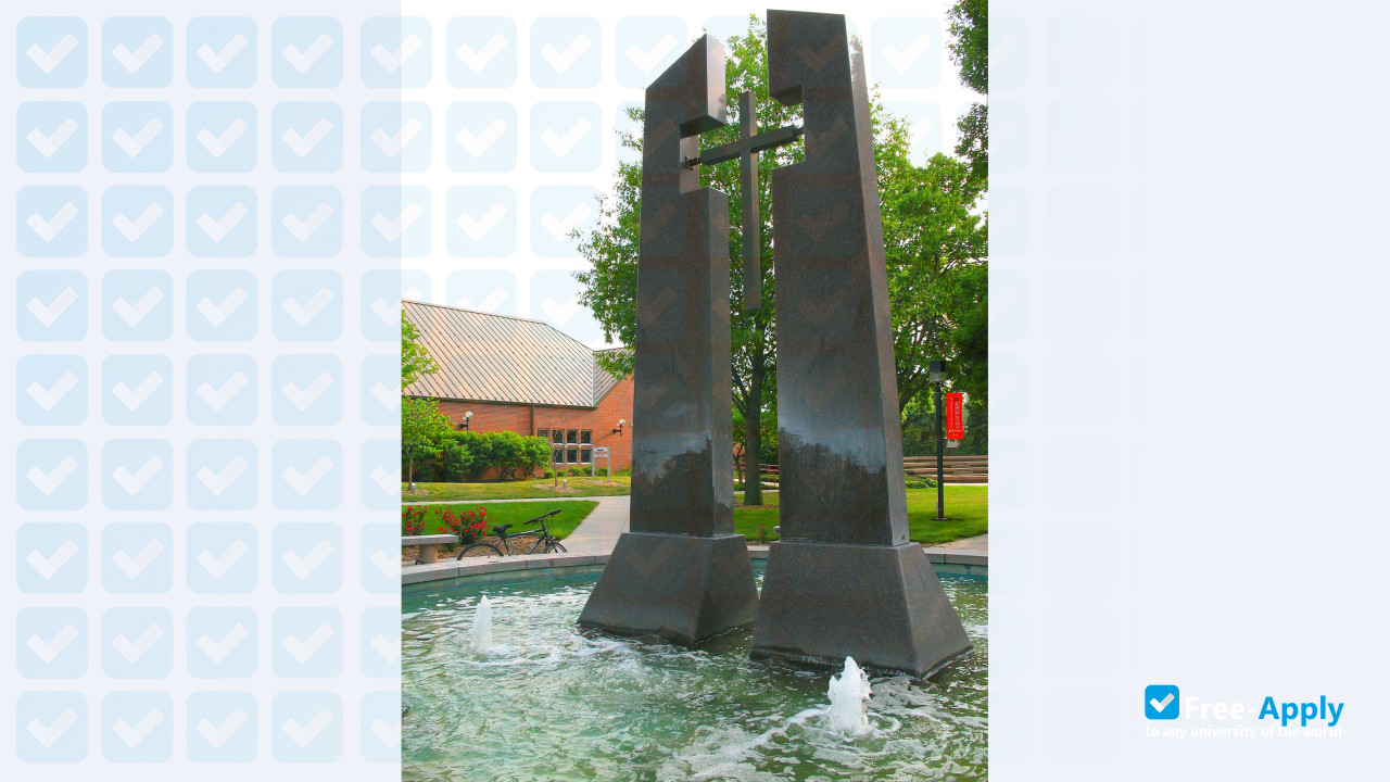Foto de la Midland University #4