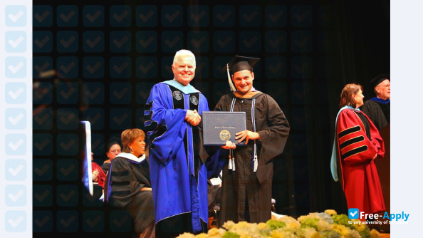 Foto de la Fisher College #11