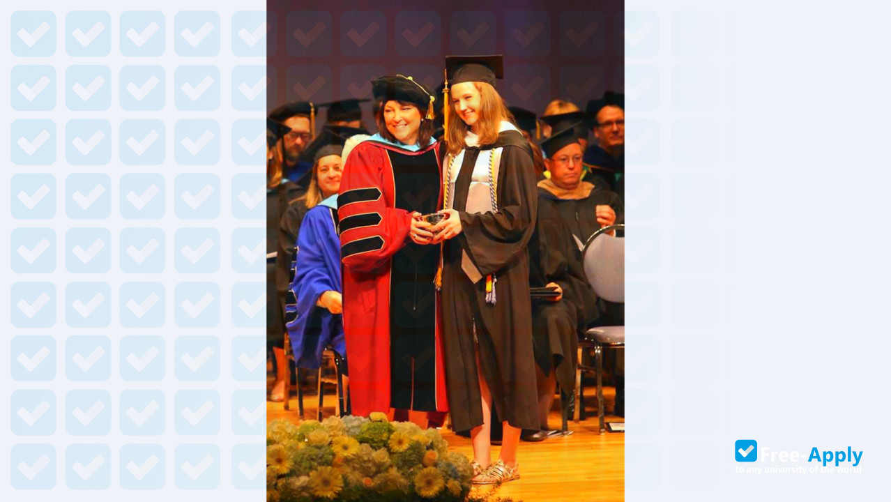 Foto de la Fisher College #7