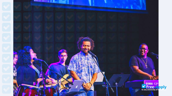 Foto de la Life Pacific College #6