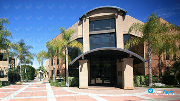 Foto de la Life Pacific College #14