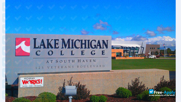 Lake Michigan College photo #2