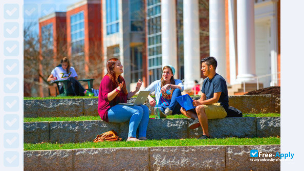 McDaniel College photo #17