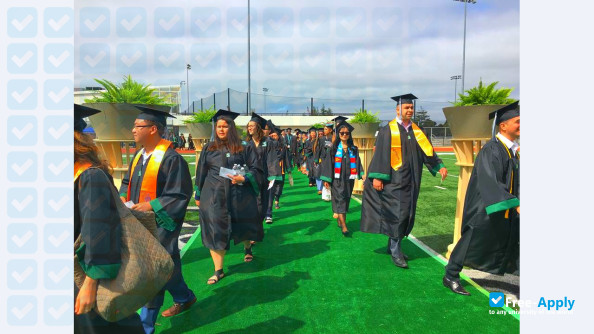 Foto de la Laney College #7