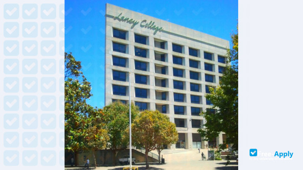 Foto de la Laney College #9