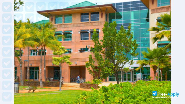 John A Burns School of Medicine photo #8