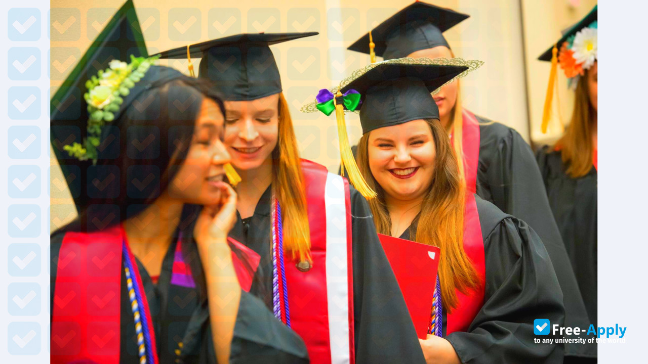 Foto de la Linfield College #2